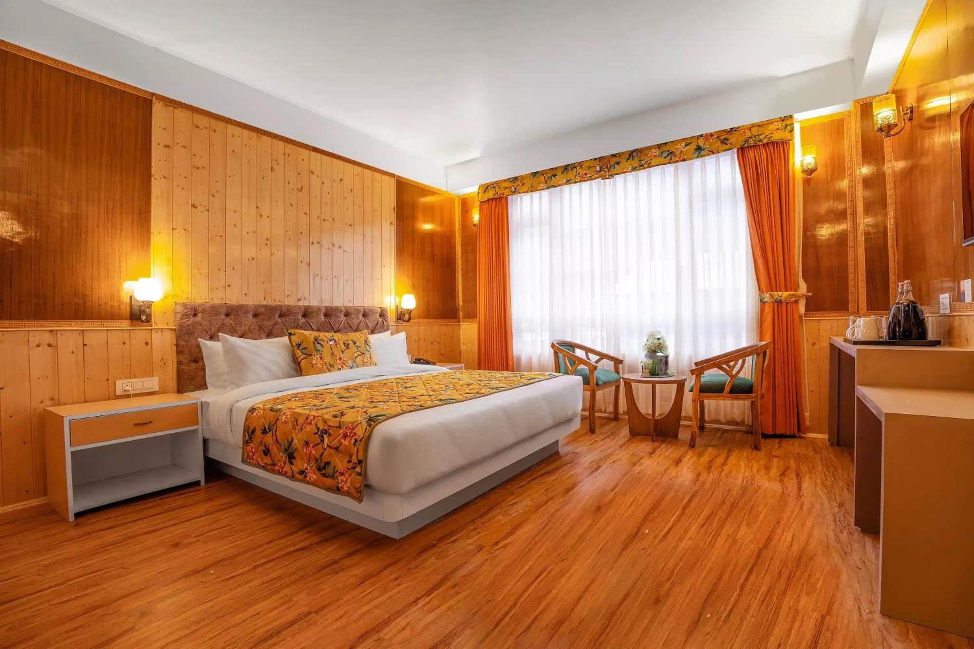 Summit Gangchen Hotel 라첸 객실 사진